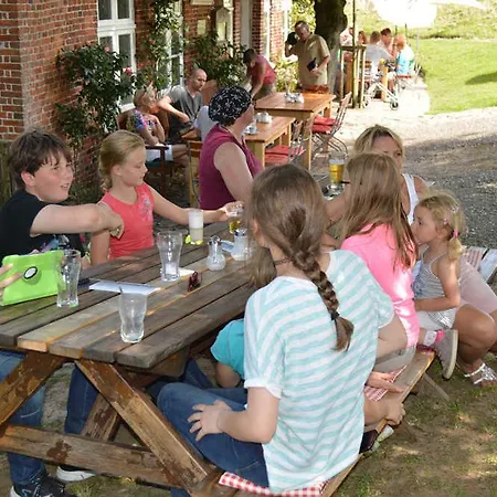 Bauernhof Ferienhof Peter An Der Nordsee Vollerwiek